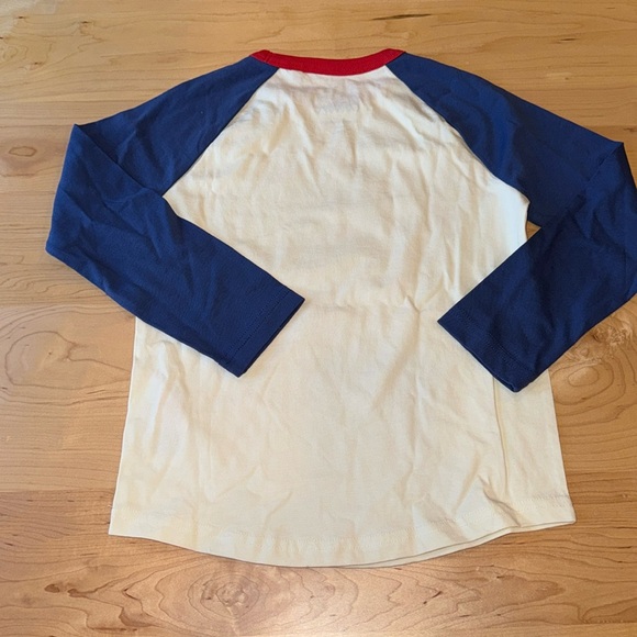 Mini Boden Long Sleeve Holiday Shirt with Sledgehog Graphic size 6-7 years NWOT - Picture 4 of 4